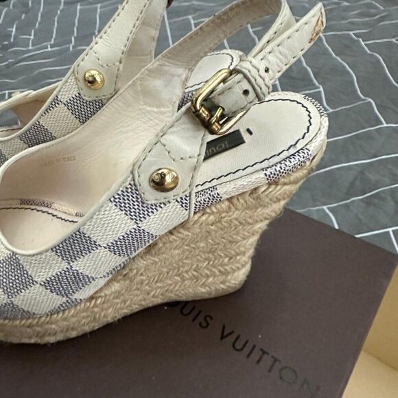 Louis Vuitton Damier Azur wedge sandals - Picture 4 of 11